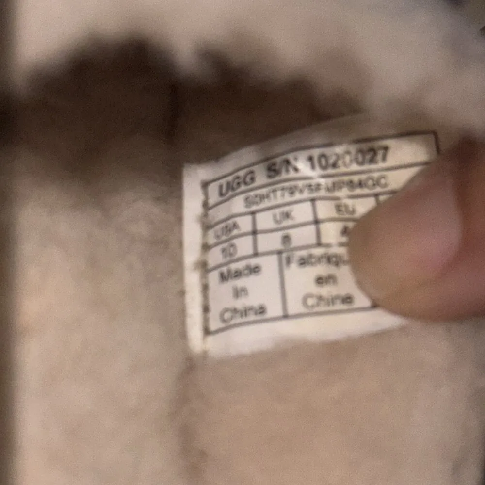 UGG Women's Lane Suede Slipper Shoe Seal Gray  Cozy Winter Holiday - Image 6