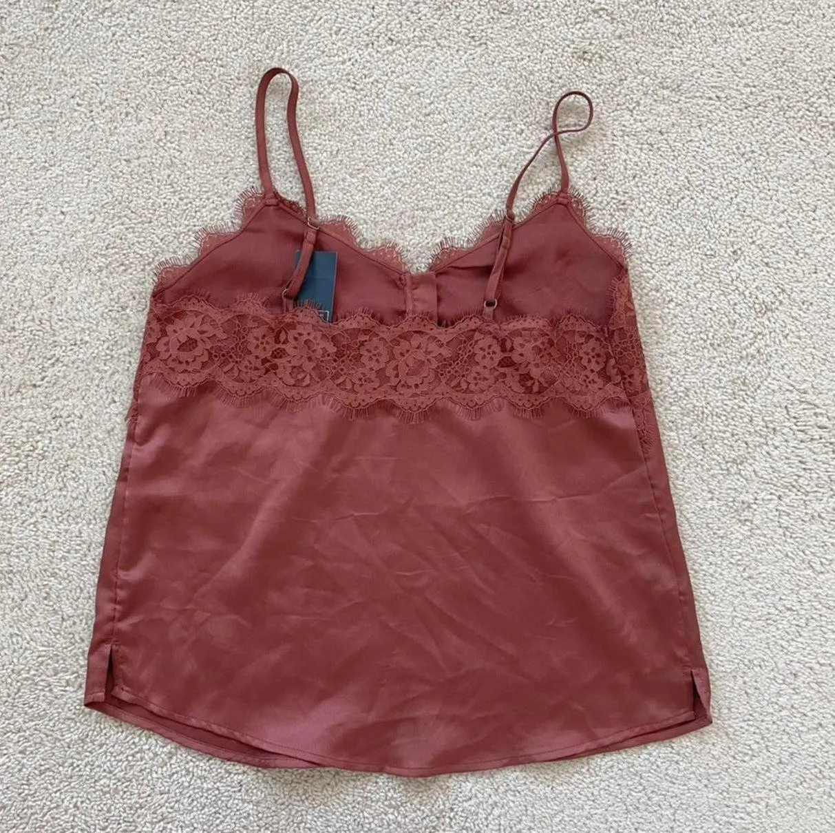 Abercrombie lace trim cami xs - Image 2