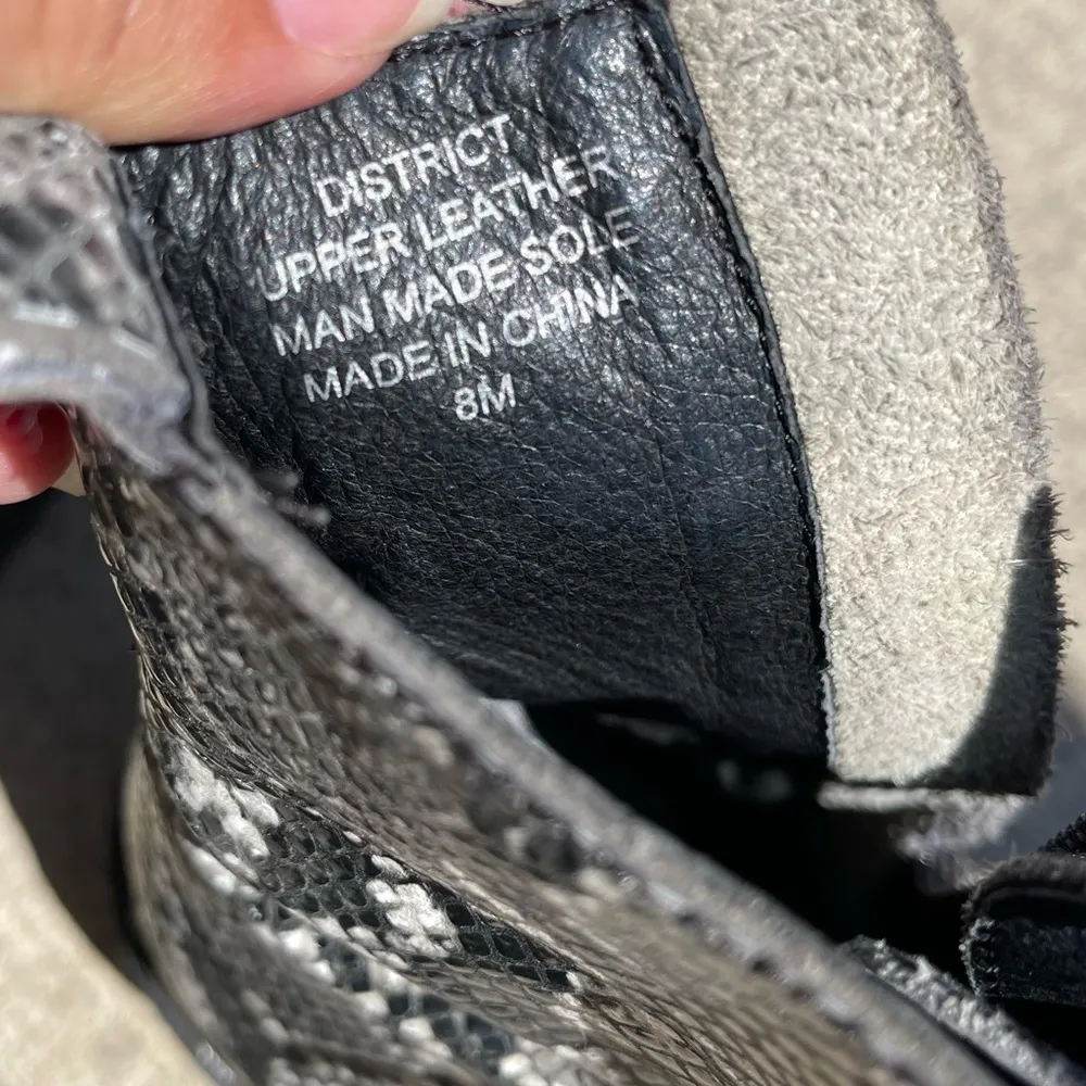 Jeffrey Campbell District Snakeprint Platform Combat Boot size 8 - Image 3