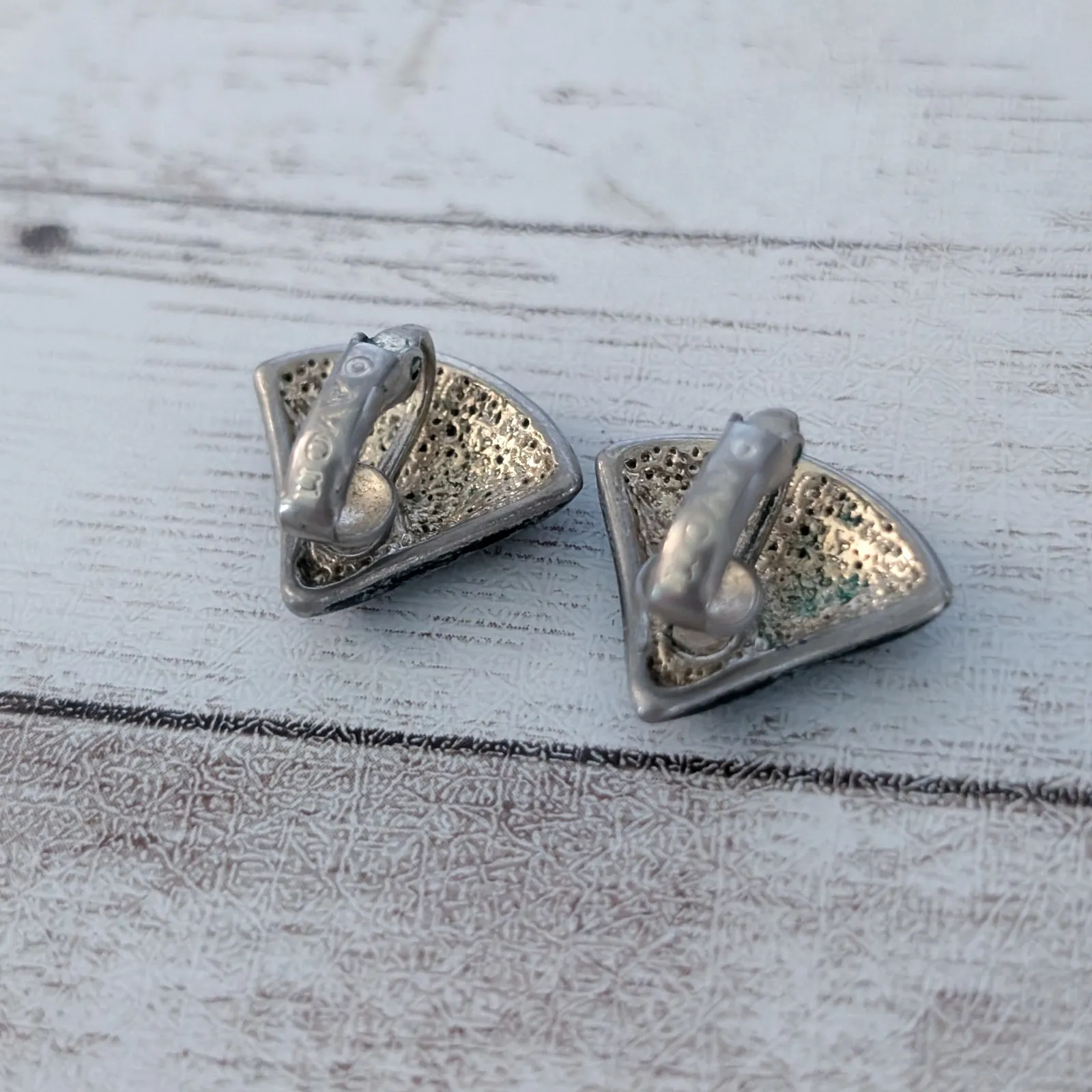 Vintage Avon Clip On Earrings Blue & Green Triangle - Image 7