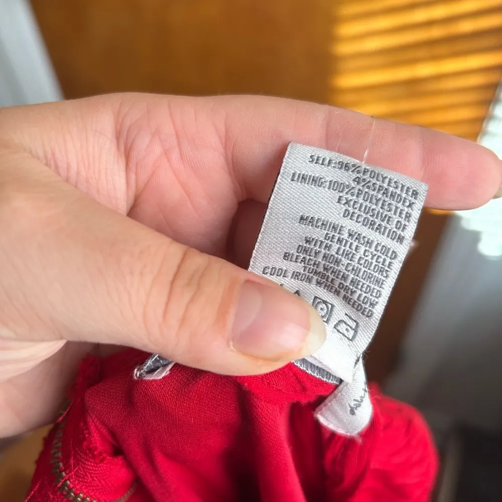 NWT AMERICAN RAG RED FIT & FLARE TEXTURED DRESS - Image 4