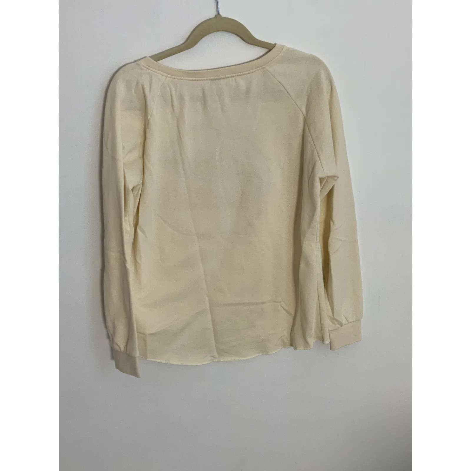 Chris Stapelton light weight sweatshirt size large - Image 3