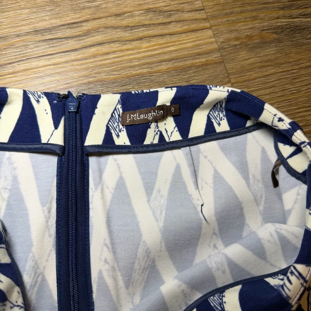 J. McLaughlin Navy and Cream Geometric Pencil Skirt - Image 7