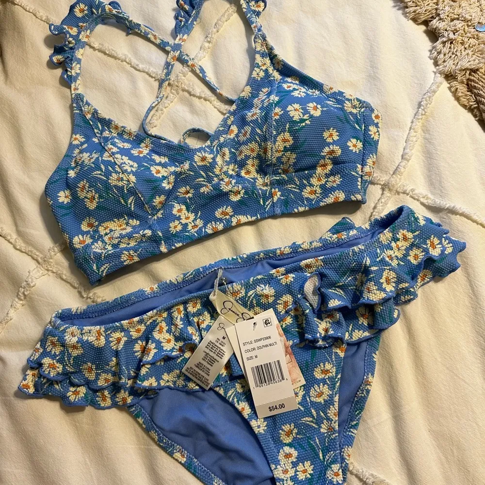 Wildflower Park Ruffle Bikini sz M - Image 7