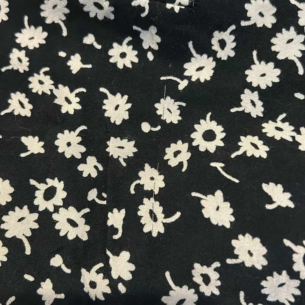 3/$15 COOPERATIVE long sleeve floral blouse - Image 6