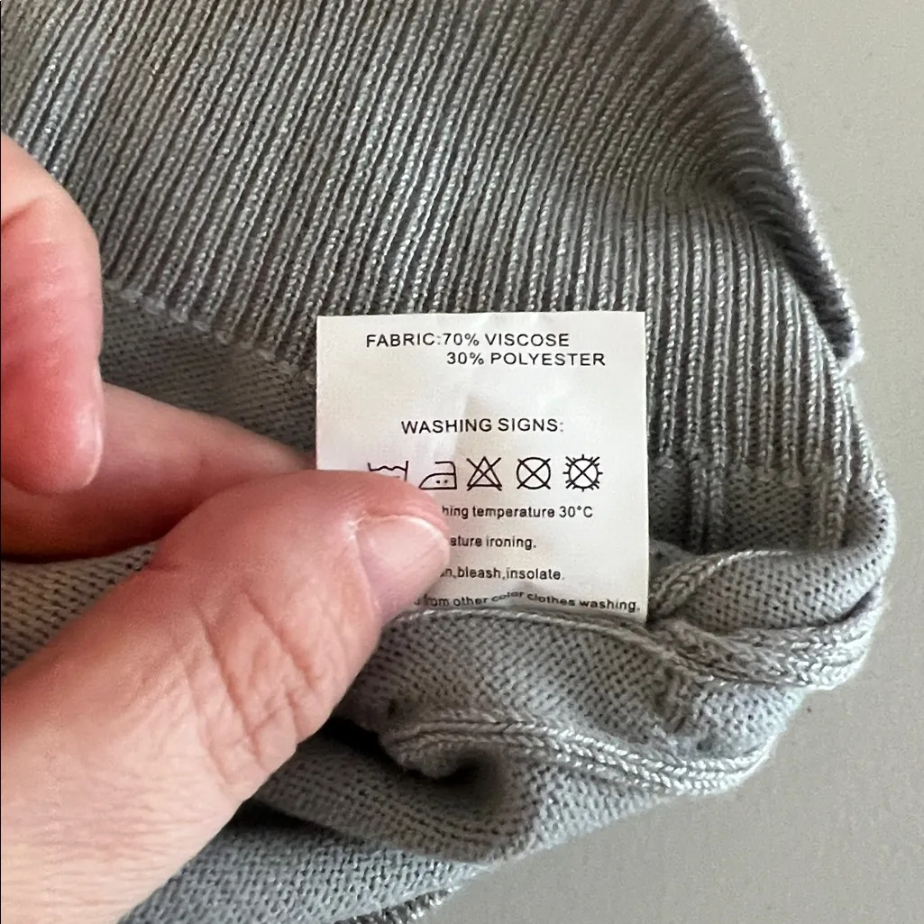 Urban Coco Cable Knit Cardigan Gray Size Medium - Image 6