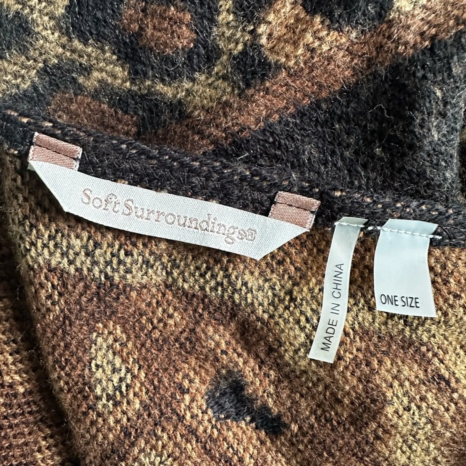 Cozy Equestrian Animal Print Brown Shawl Cape Poncho Cheetah Fringed Large - Image 5