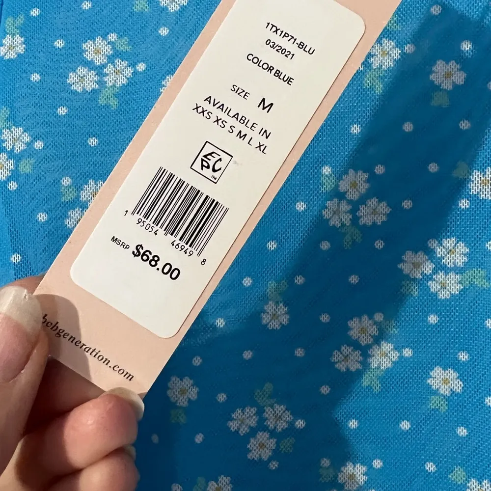 BCBGeneration Floral Sheer Crop Short Sleeve Top - Image 5