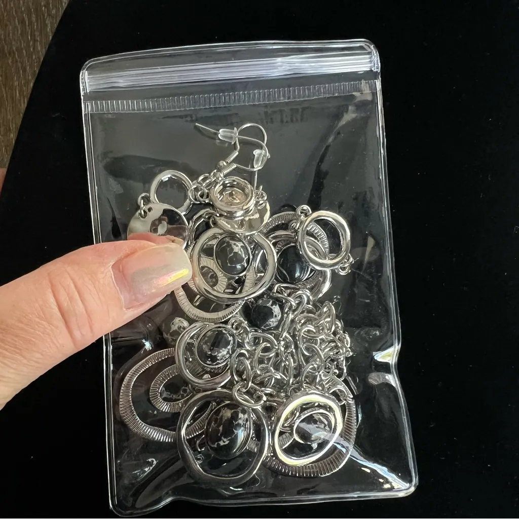 NEW Matching Custom Jewelry Set, Necklace/Bracelet/2pairs of earrings Silver - Image 11