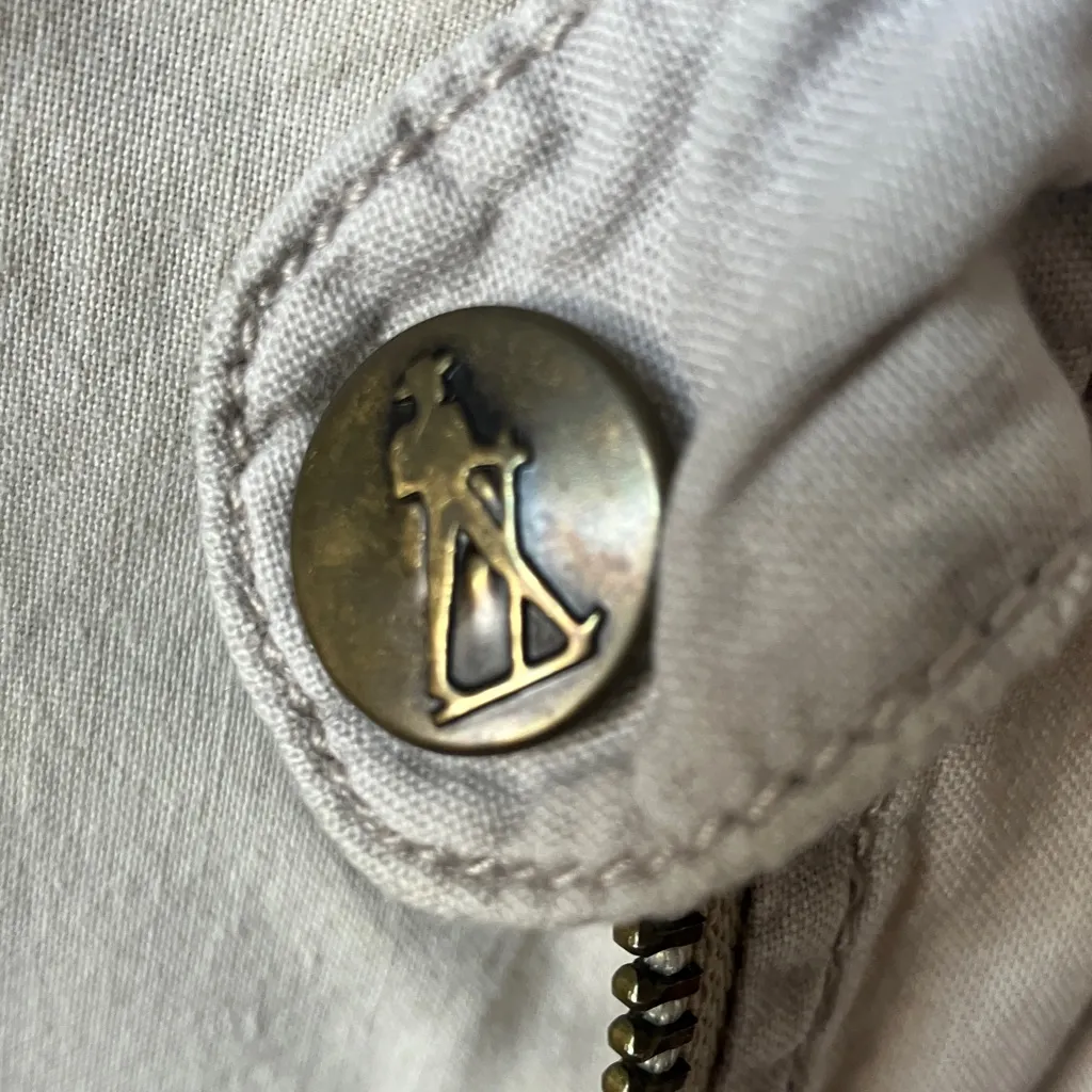 Royal Robbins  Light Tan Quilted vest medium - Image 6