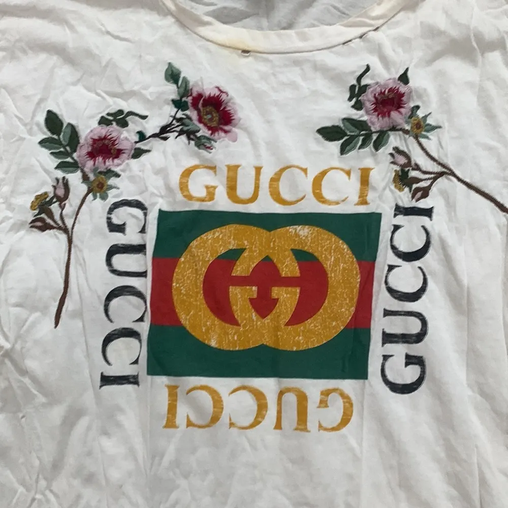 Gucci Floral-Embroidered Logo Distressed Cotton T-Shirt - Image 3