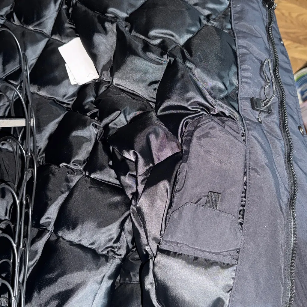 Eddie Bauer goose down jacket in a black color and XL Tall
1920 edition puffer - Image 11