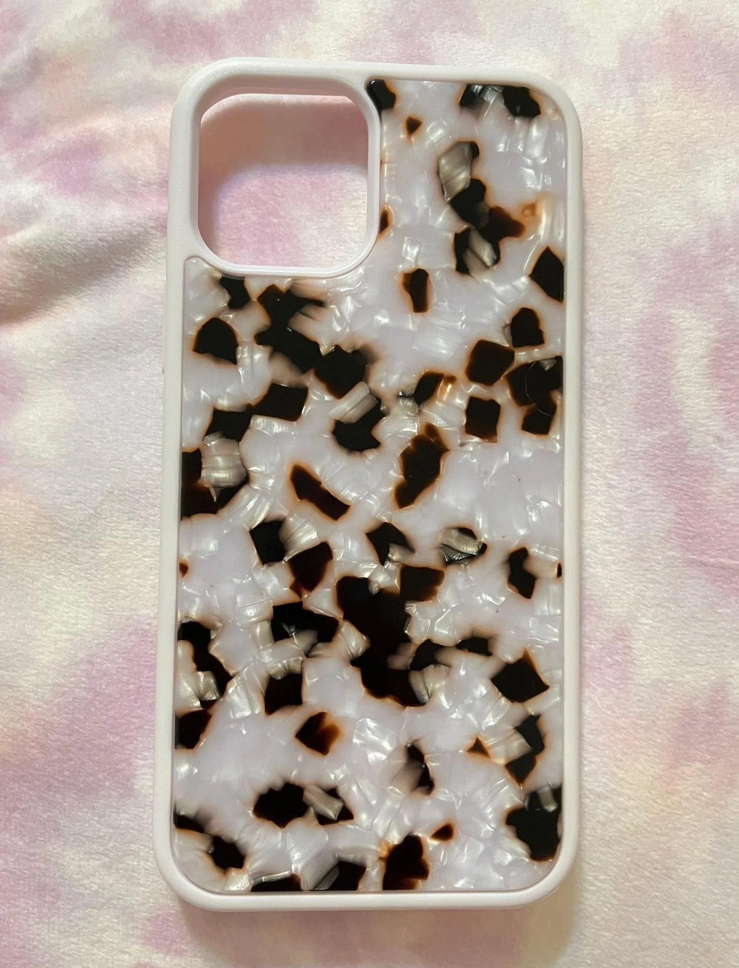 Heyday iPhone 12 Tortoise Shell Case - Image 2