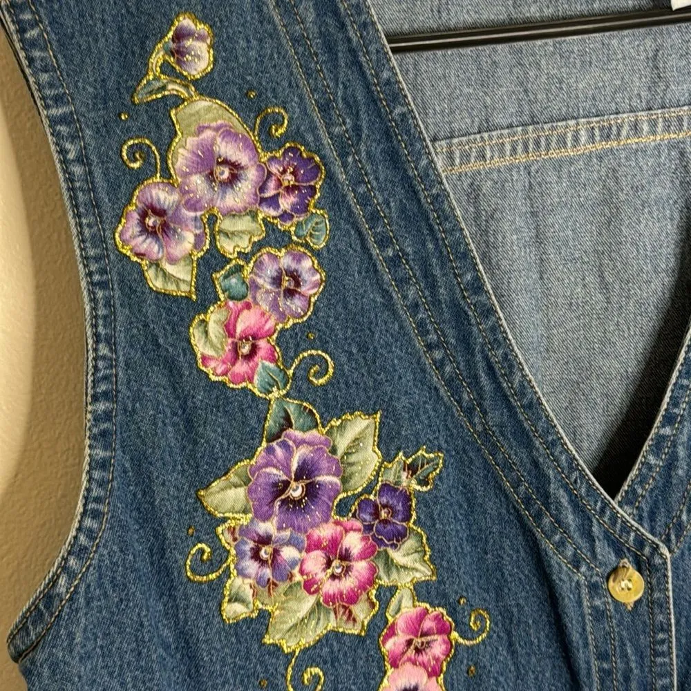 Vtg haiks embroidered floral butterflies button up denim vest long size small Blue - Image 5