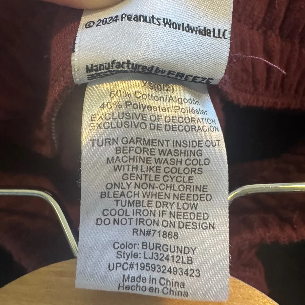 Peanuts Snoopy Social Club Coord Sweatsuit Red Size undefined - Image 15