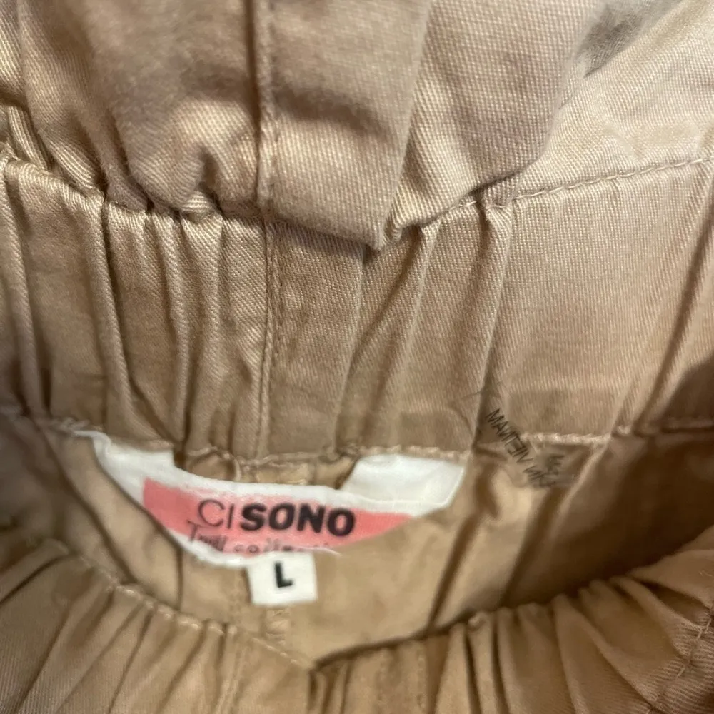 𝅺 Tan High Waisted Shorts - Image 4