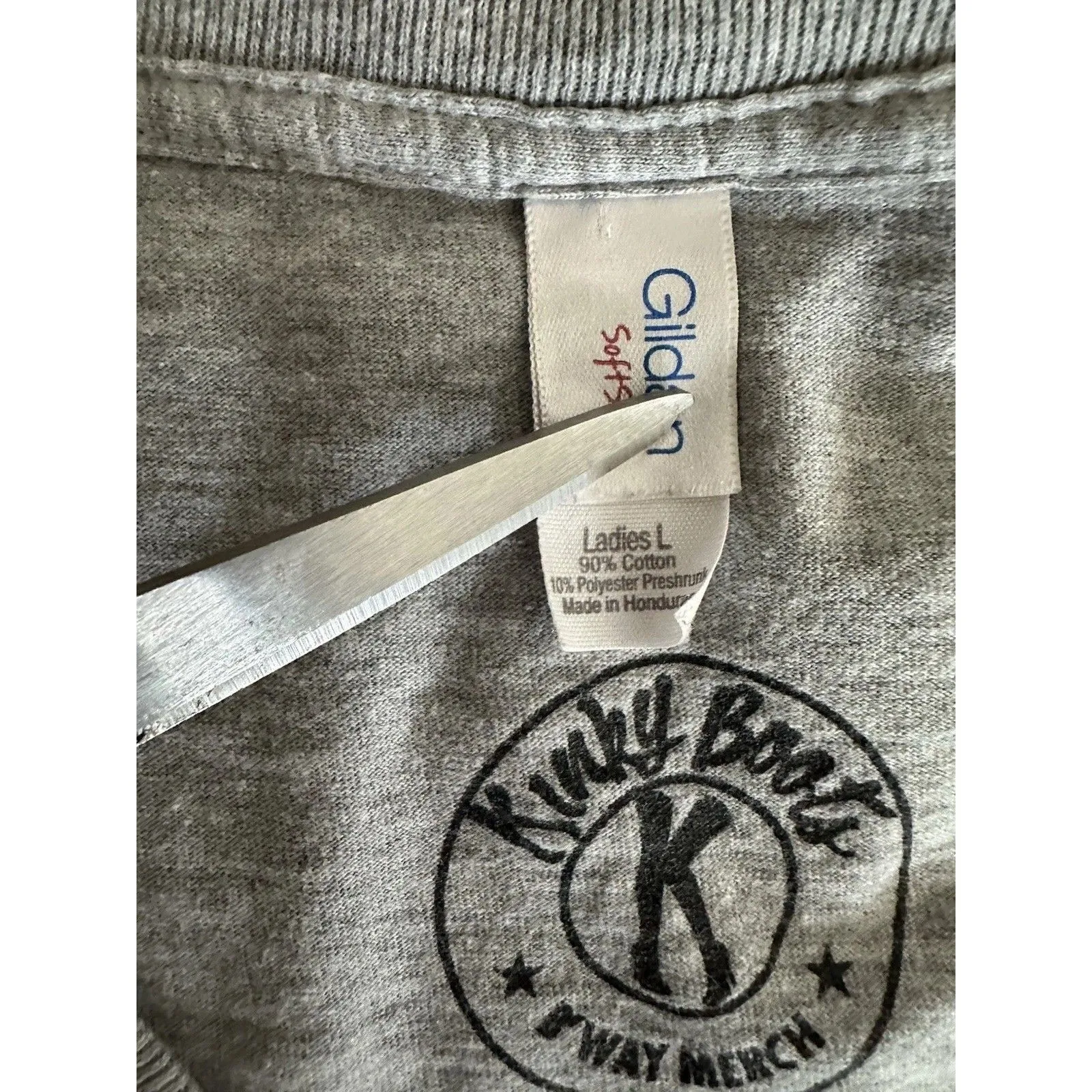 Kinky Boots TShirt Women’s Large Gray Red ASO Gilmore Girls Rory Lorelai‎ - Image 4