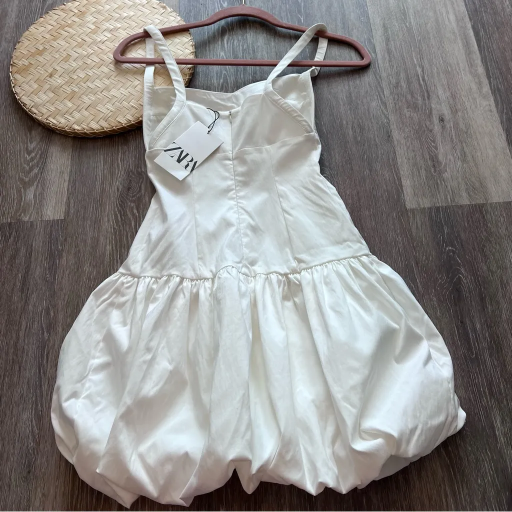 NWT zara white bubble‎ mini dress w/ cut out - Image 8