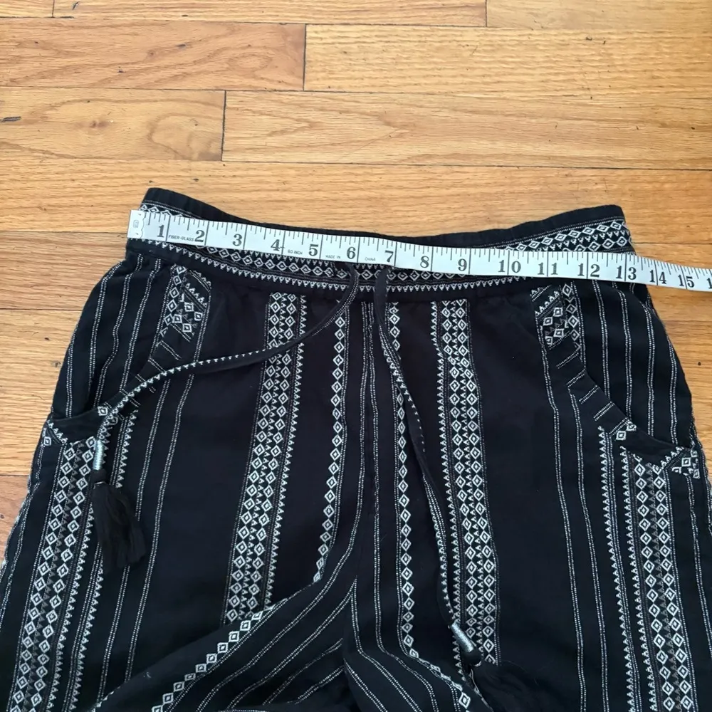 Anthropologie Embroidered Pull On Crops Size XSP - Image 5