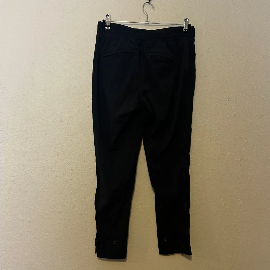Athleta Trekkie Hike Pants size 6 Black - Image 7