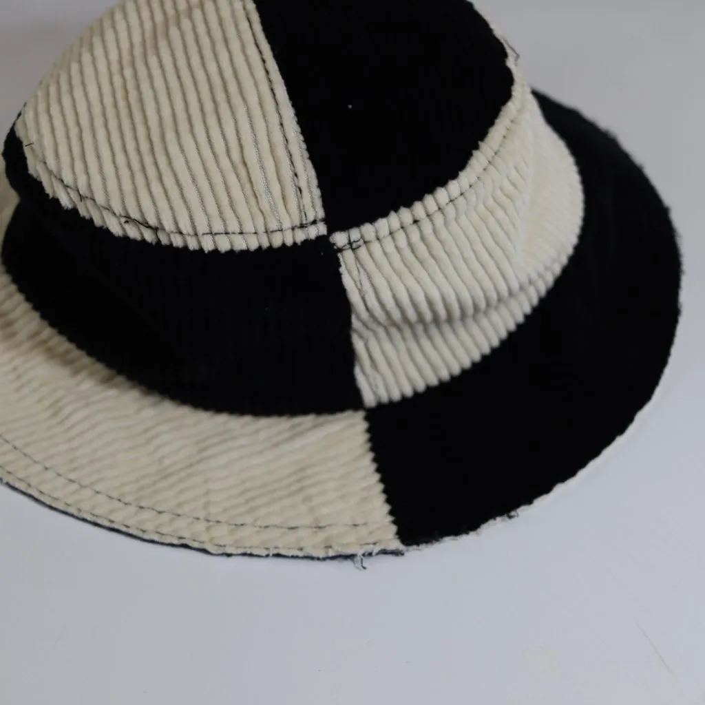 BDG Black & White Corduroy Bucket Hat Urban Outfitters 90s Inspired - Image 7