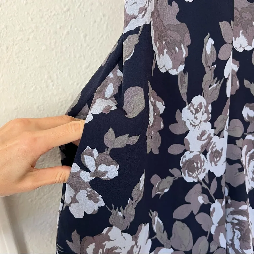 Aritizia Wilfred Navy Blue Rose Floral Melodiqué Romper Size Small - Image 9