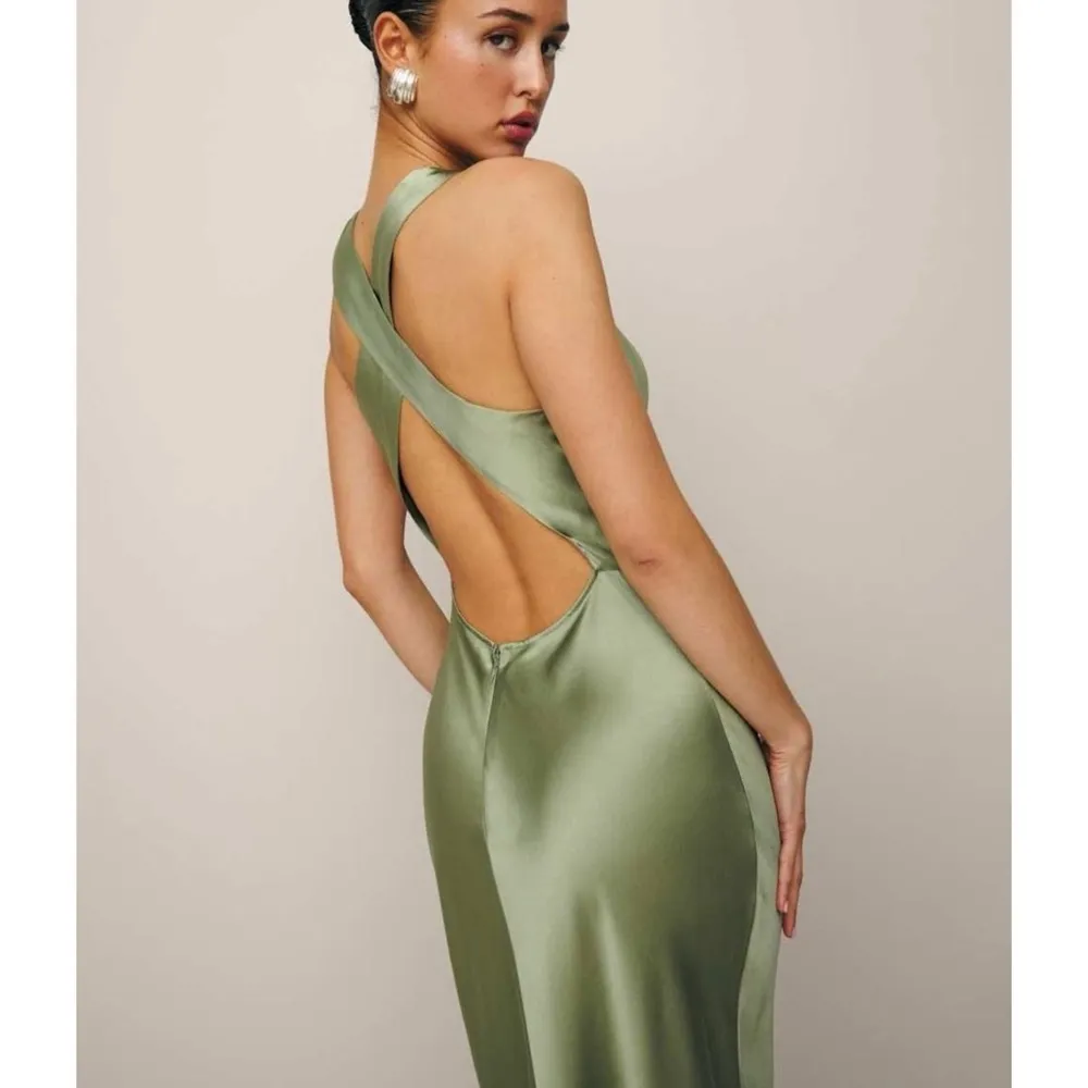 Reformation 100% silk cassette Dress in artichoke NEW - Image 4