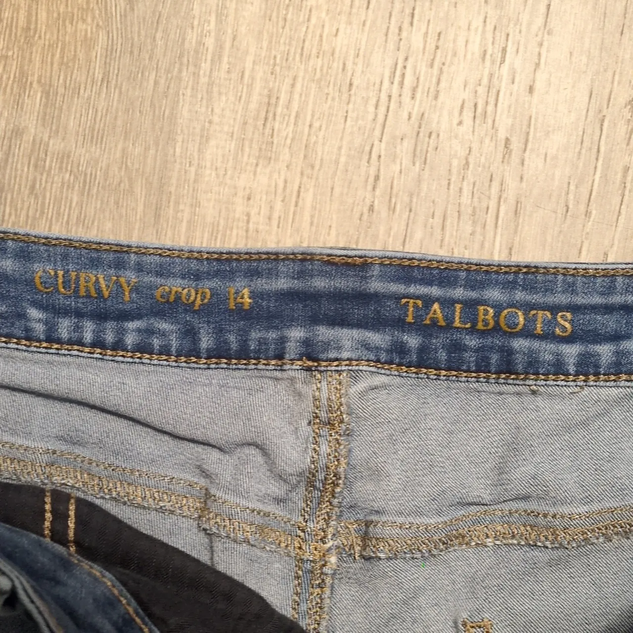 Talbots Curvy Crop Jeans Size 14 - Image 2