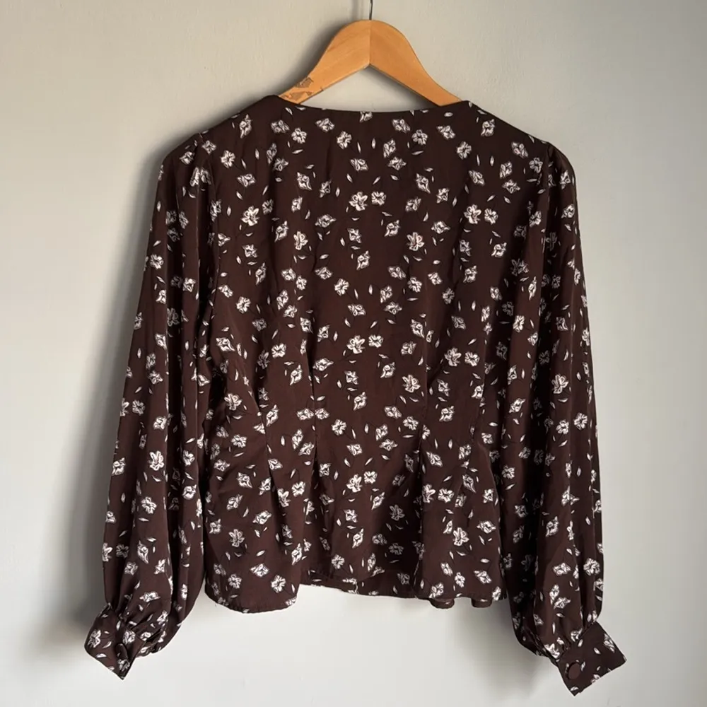 Moussy floral blouse Brown - Image 5