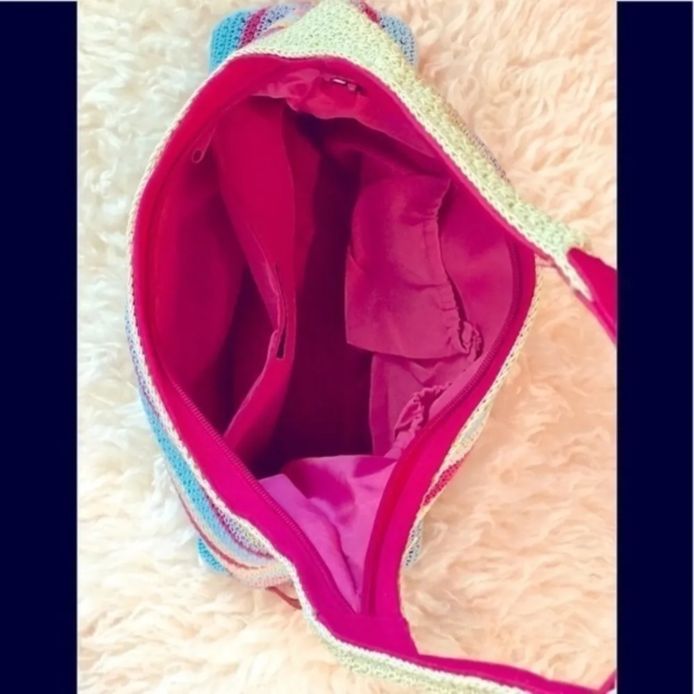 Frankie and Johnnie crochet hobo bag. NWOT - Image 3