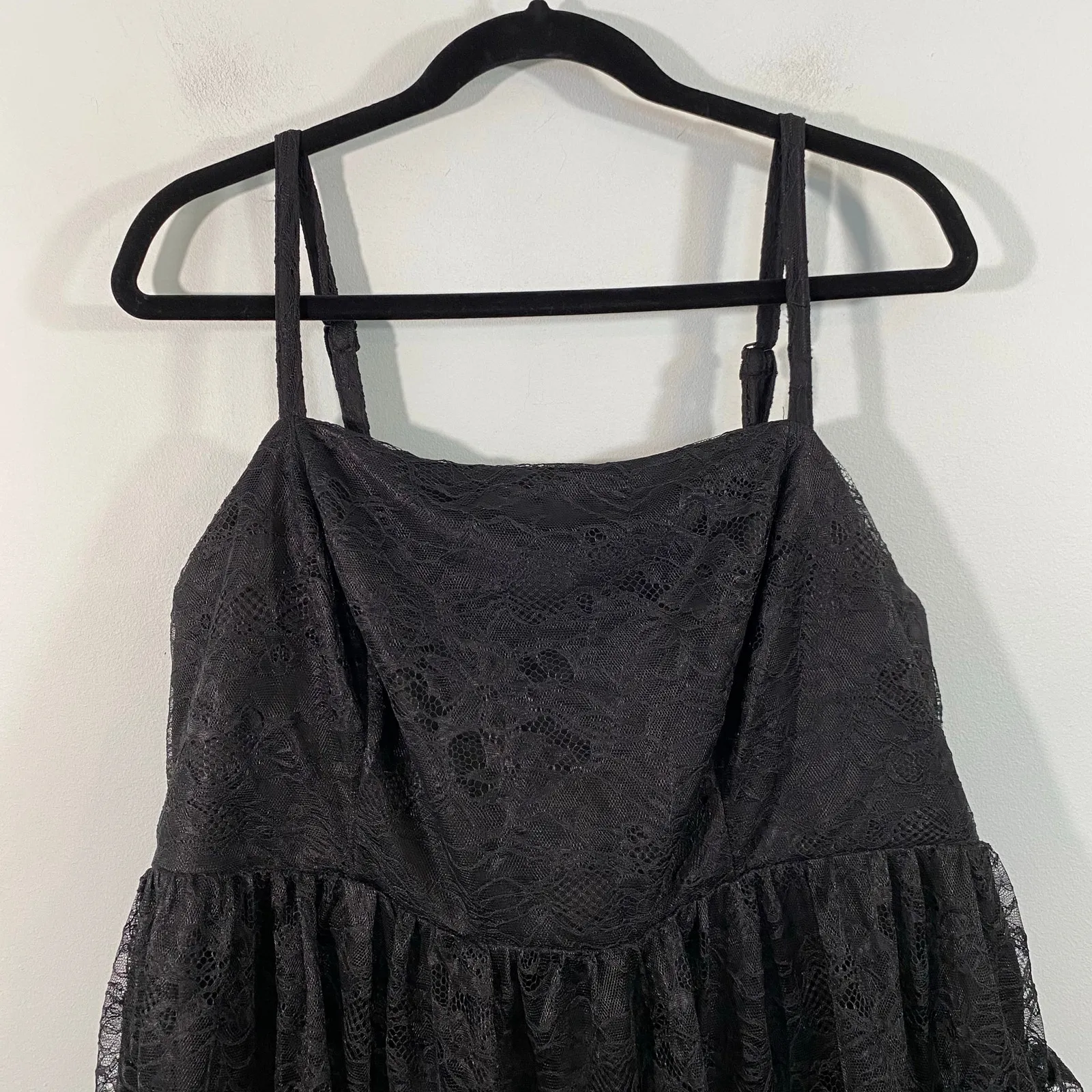 Torrid Women Black Lace Tier Ruffles Babydoll Mini Dress Size 1 Whismygoth - Image 2