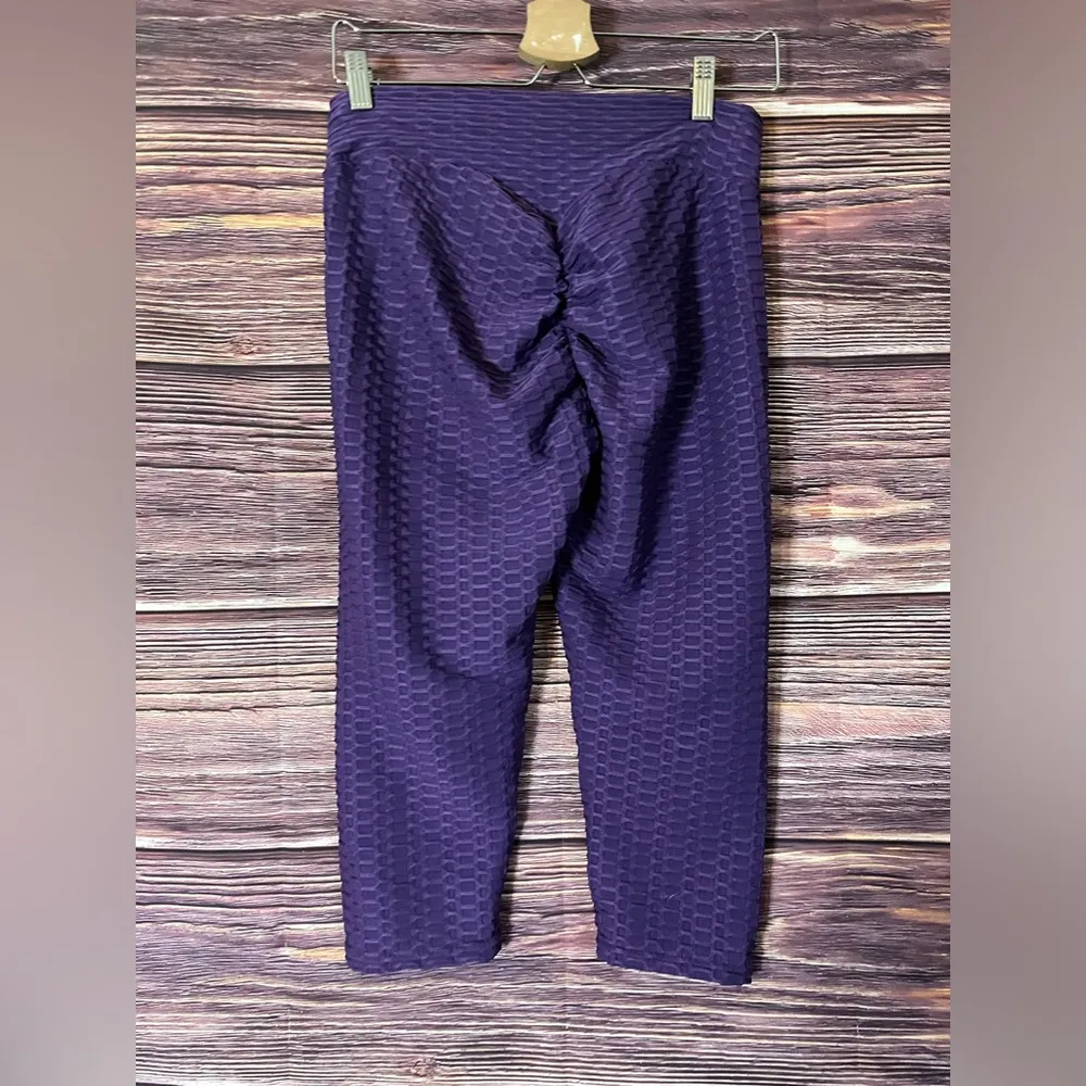 4 Pack of Amazon Leggings. Size Large! - Image 8