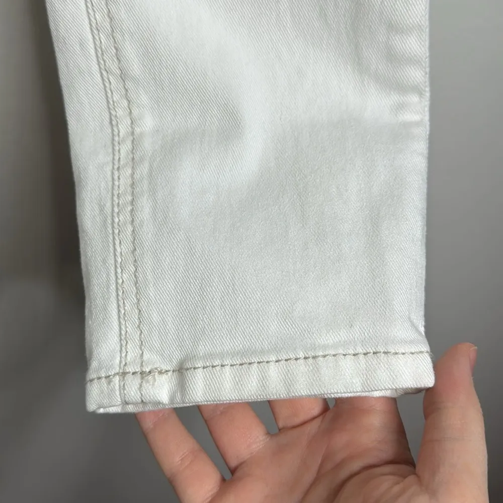 Giordano Jeans Mid Rise White Skinny Jeans Korean size 28 - Image 5