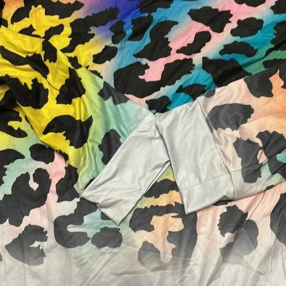 Mom Rainbow Cheetah Gradient Top - Image 6