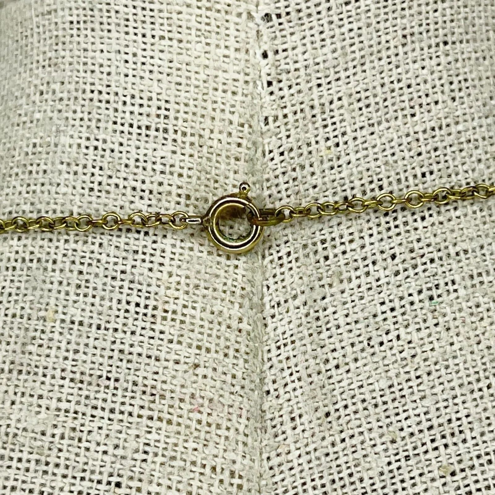 Gold Tone Dainty Chain Link Snowflake Star Pendant Necklace - Image 4