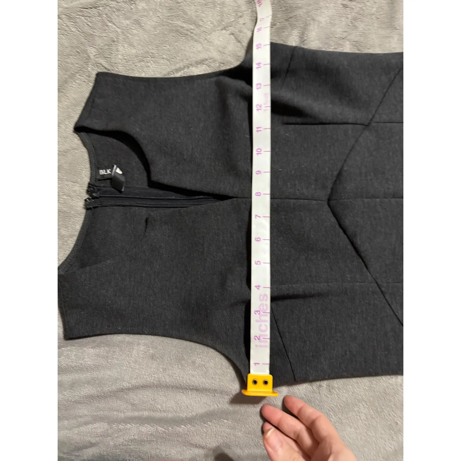 NWOT BLK LT Size Small Charcoal Gray V - Image 5