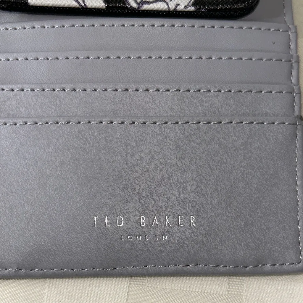 Ted Baker Gray Travel Wallet/ Karma Passport Holder - Image 4