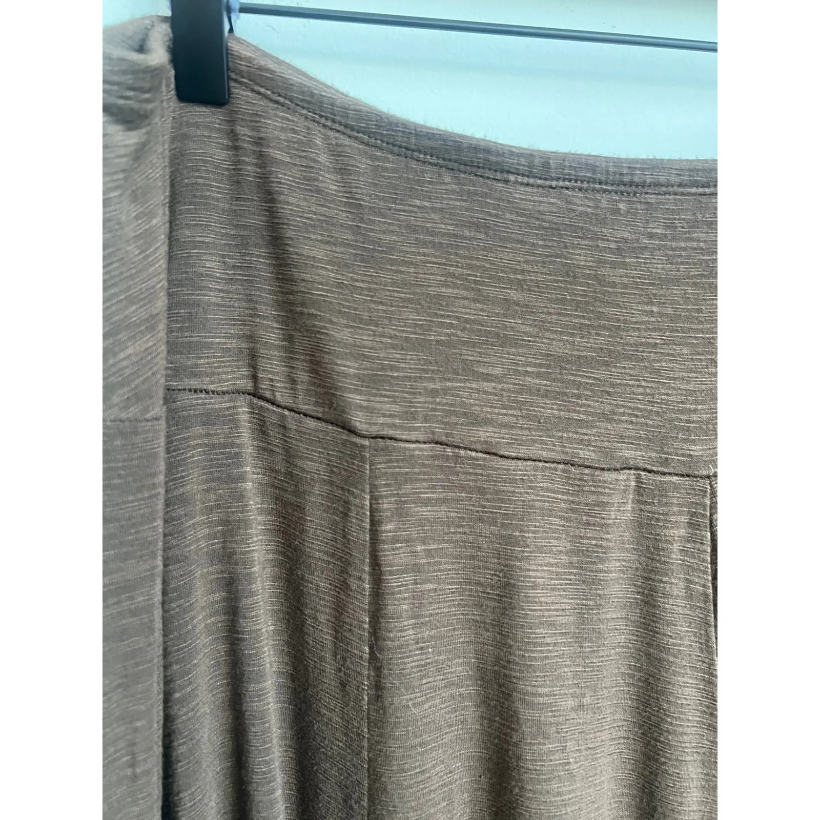 Coldwater Creek Skirt Women's Size 14 Brown Rayon Spandex Flowy Midi casual - Image 3