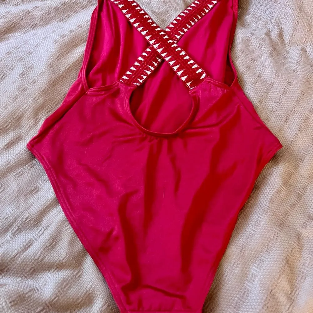 TOPSHOP Chevron Trim Cross Back Swimsuit size 8 - Image 3