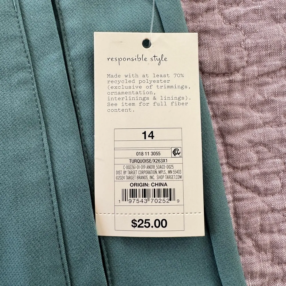 NWT  Midi Shorts 4” in Turquoise - Image 8