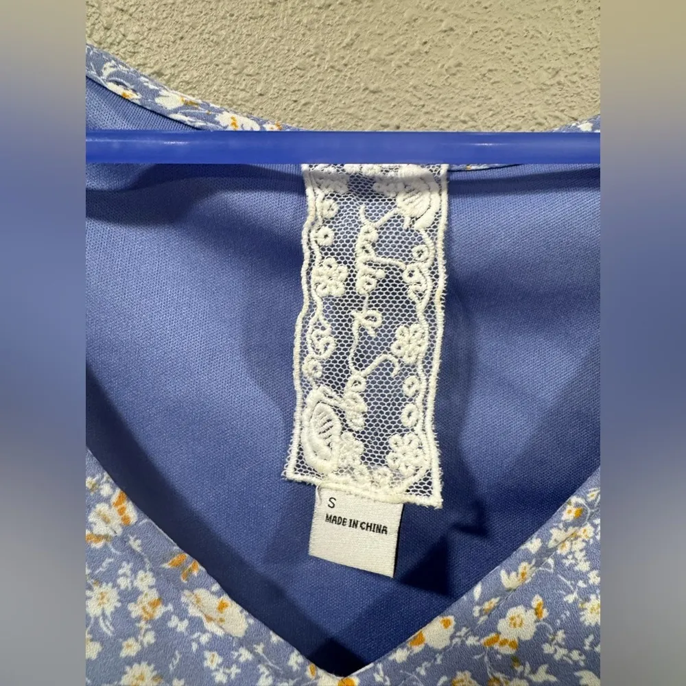 5/$25 Sadie & Sage Dress - Image 3