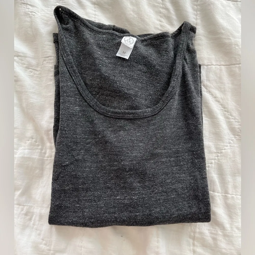 Gray T shirt - Image 6