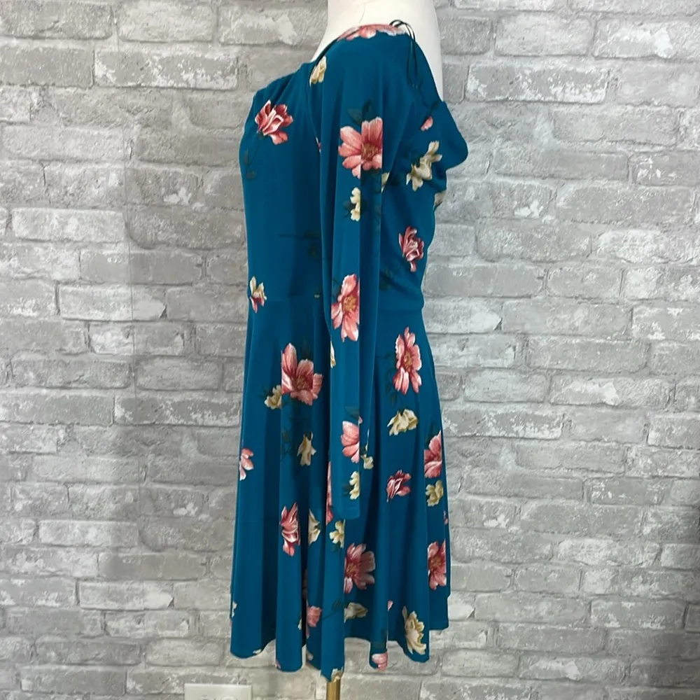 Nine Britton Blue Off Shoulder Dress with Scoop Neck - Image 2