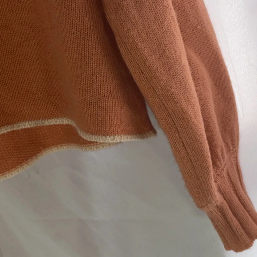 Love Beige and Orange Colorblock Cropped Long Sleeve Sweater Size Small - Image 6