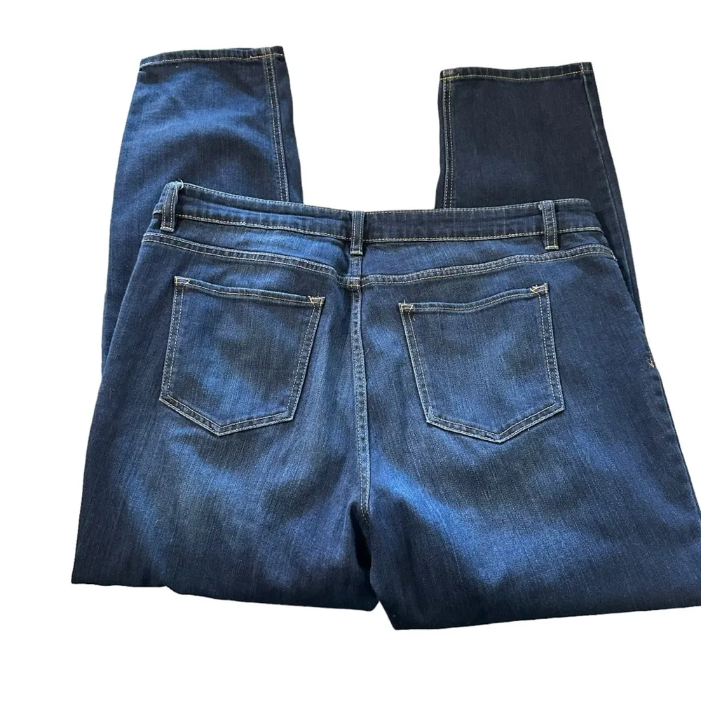 Liz Clairborne women's size 14 curvy fit, skinny leg - Image 2