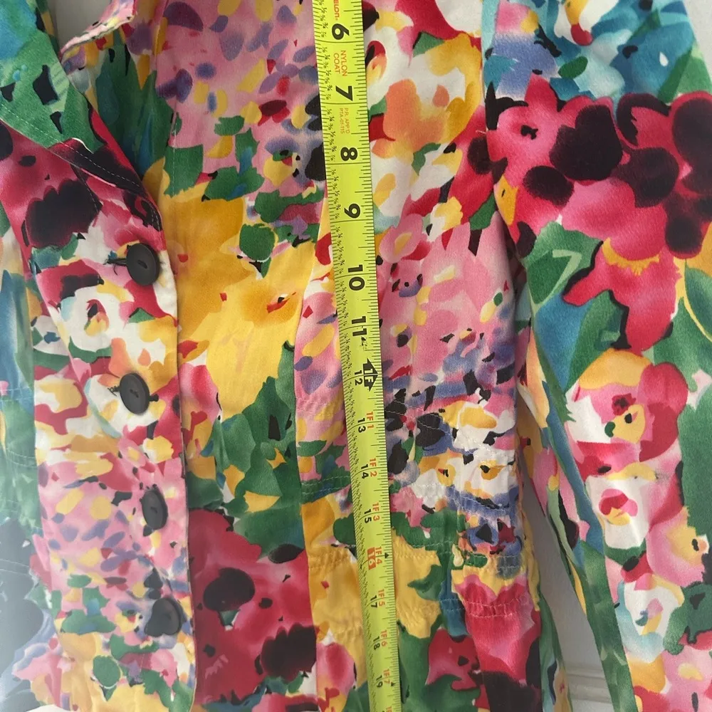 Red and Pink Abstract Floral Blazer Size undefined - Image 4