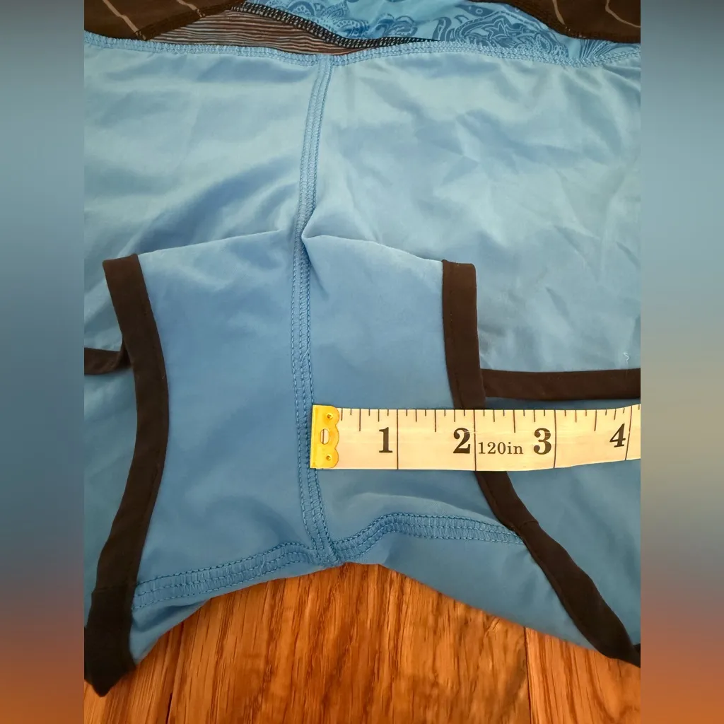 Lululemon Run Speed Short Cornflower Blue Black Quilt Lined Size 10 - Image 9