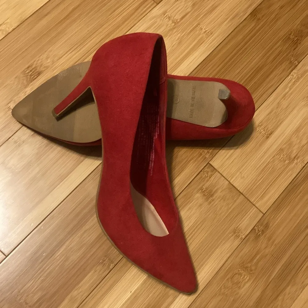 Old Navy Red Heels Women’s Size 10 - Image 6