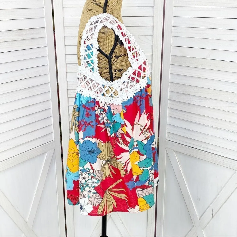 See and Be Seen Floral Crochet Neck Sleeveless Tank Top Red Multi Medium - Image 3