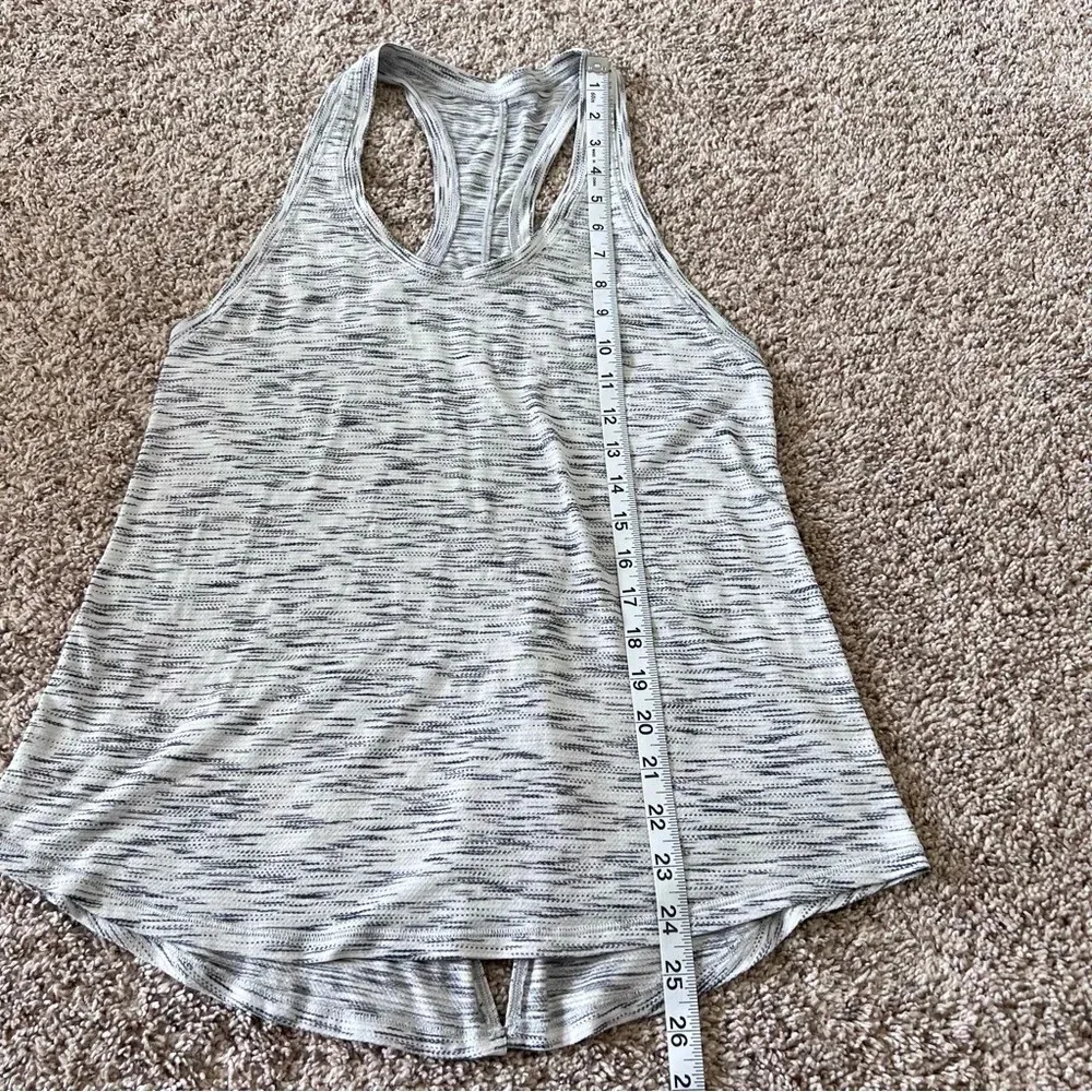 Lululemon Tie It Up Singlet Tiger Space Dye Black White - Image 8